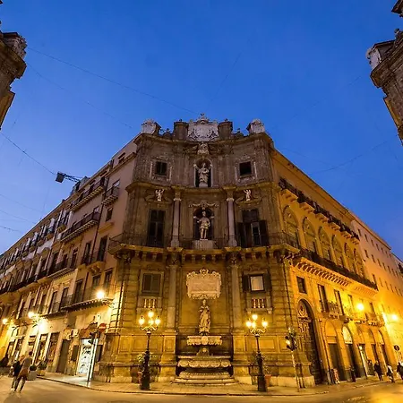 Casa Petra Ai Quattro Canti Palermo Buitenkant foto